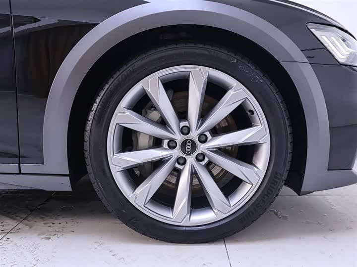 Audi A6 2023 2023款 allroad quattro 55 TFSI 尊享越野型