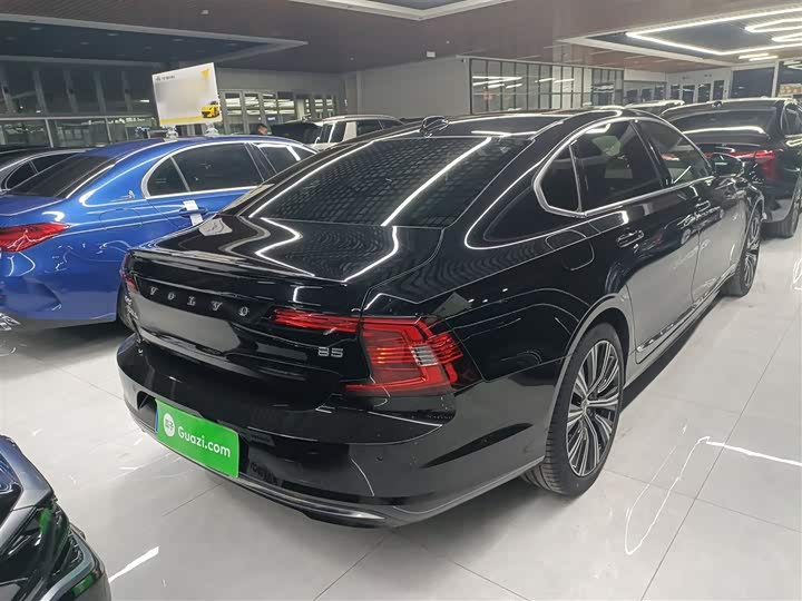 Volvo S90 2025 2025款 B5 智雅豪华版