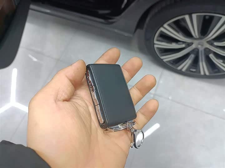 Volvo S90 2025 2025款 B5 智雅豪华版