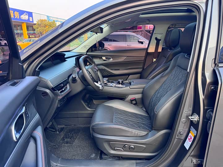 Changan UNI-K 2021 2021款 2.0T 全轮驱动尊贵型