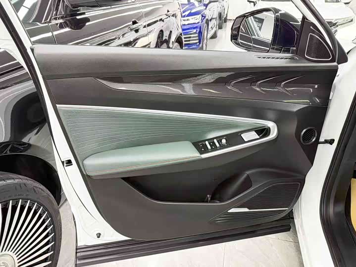 Geely Atlas 2024 2024款 1.5TD 智联+