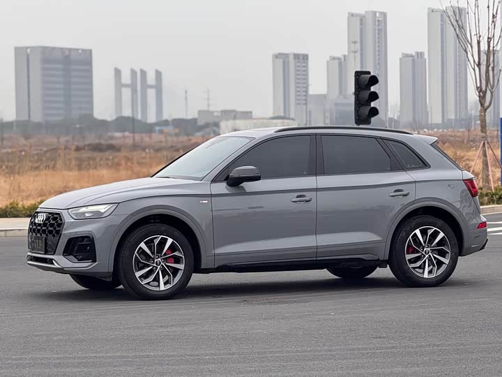 Audi Q5L 2025 2025款 40 TFSI 豪华动感型