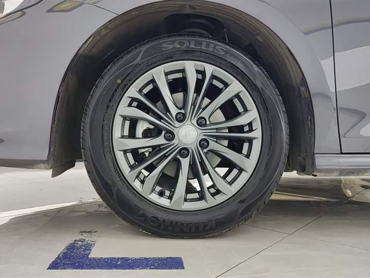 MG Motor 5 2025 2025款 180DVVT 全球抢先版