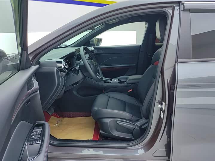 MG Motor 5 2025 2025款 180DVVT 全球抢先版