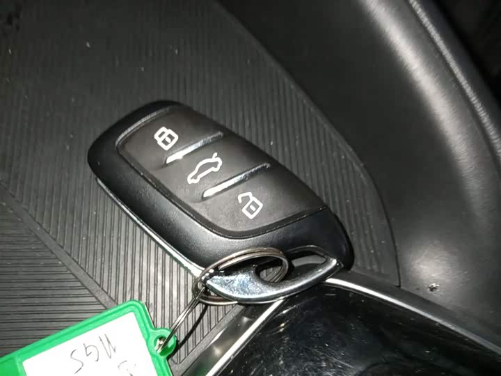 MG Motor 5 2025 2025款 300TGI 全球旗舰版