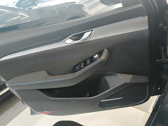 Geely Preface 2025 2025款 东方曜 1.5TD 昆仑版