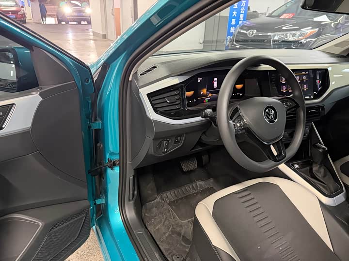 Volkswagen Polo 2023 2023款 Plus 1.5L 自动炫彩科技版