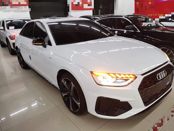 Audi A4L 2025 2025款 200万辆悦享版 40 TFSI 豪华动感型