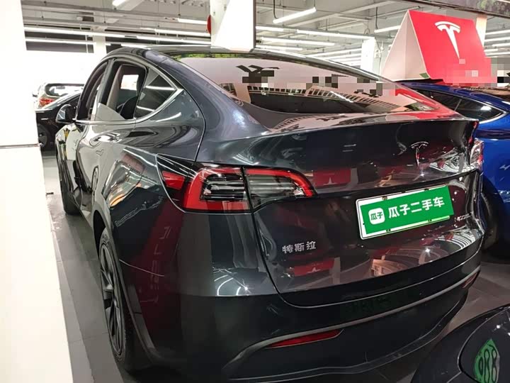 Tesla Model Y 2024 2024款 后轮驱动版