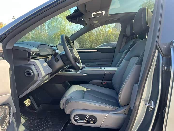 Zeekr 7X 2025 2025款 100kWh 长续航后驱智驾版