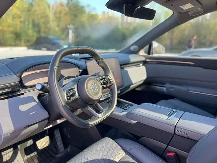 Zeekr 7X 2025 2025款 100kWh 长续航后驱智驾版