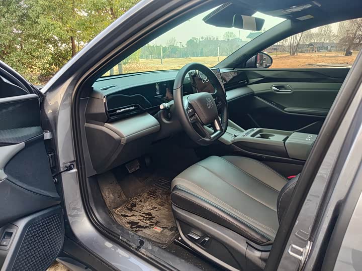 BYD Qin L 2025 2025款 EV 545KM超越型