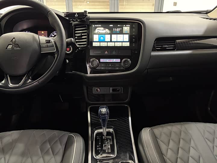 Mitsubishi Outlander 2021 2021款 改款 2.0L 两驱畅享版 5座