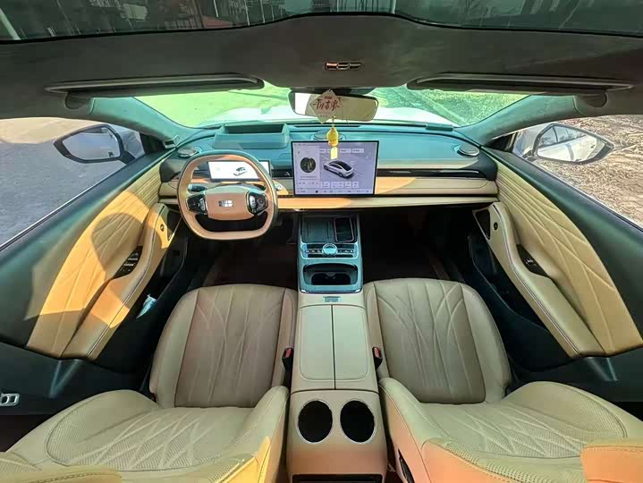 Geely Galaxy Starshine 8 EM-i 2025 2025款 130km EM-i 旗舰版