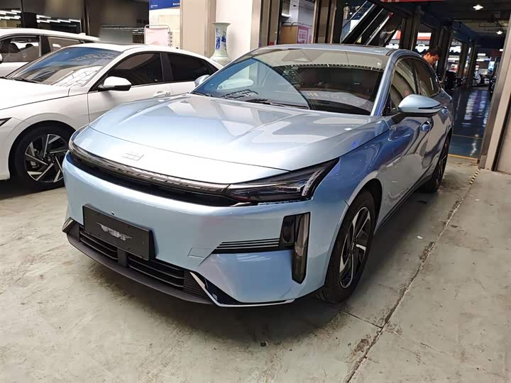 Geely Galaxy L6 2025 2025款 EM-i 140km 星舰版