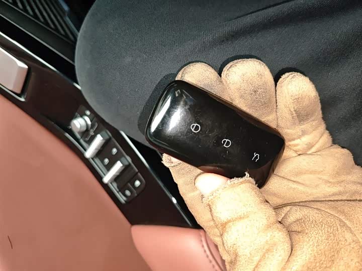 Geely Galaxy L6 2025 2025款 EM-i 140km 星舰版