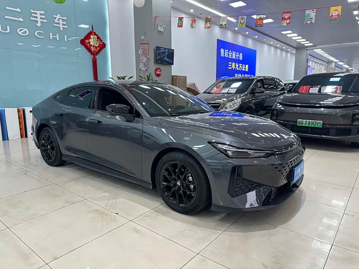 Changan UNI-V 2024 2024款 1.5T 尊贵型