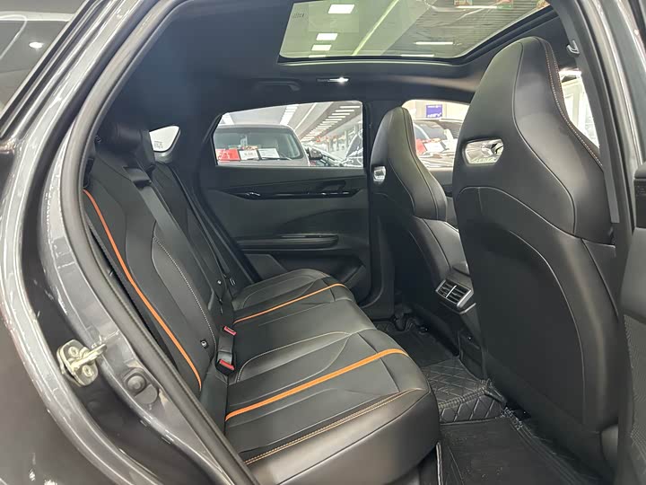 Changan UNI-V 2024 2024款 1.5T 尊贵型