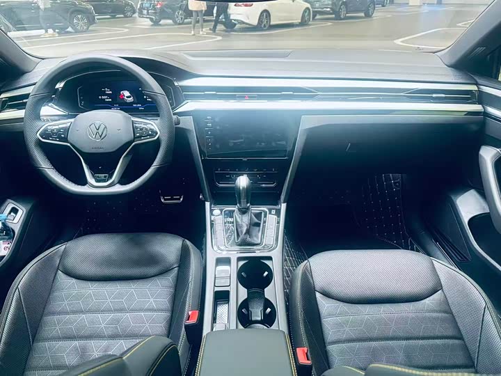 Volkswagen CC 2026 2026款 3000万辆甄选款 380TSI 夺目