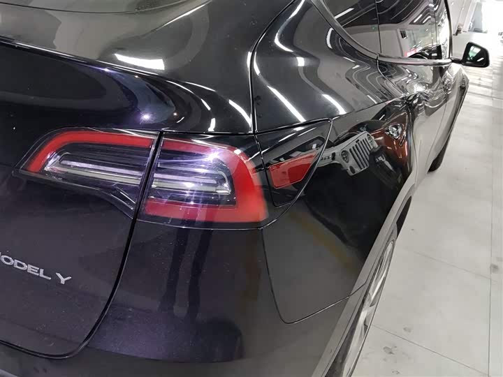 Tesla Model Y 2024 2024款 长续航全轮驱动版