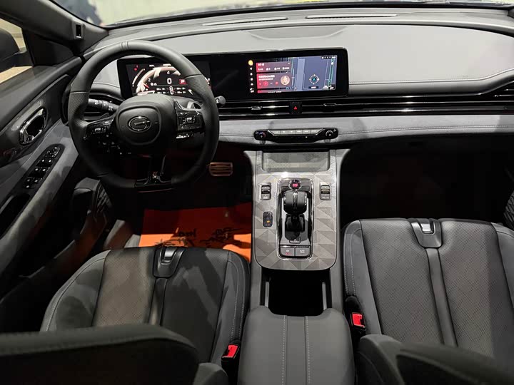 GAC Trumpchi Empow R 2024 2024款 400T 自动 影豹R MAX版