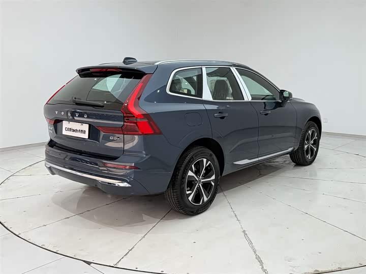 Volvo XC60 2026 2026款 B5 四驱智逸豪华版