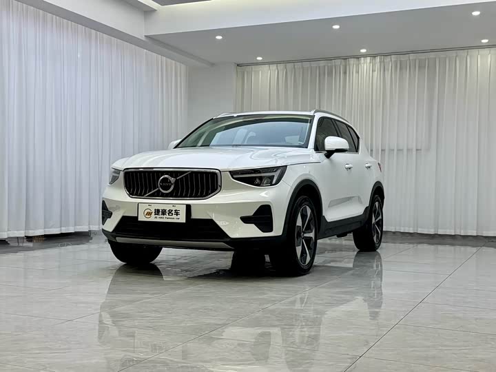 Volvo XC40 2025 2025款 B4 四驱智远豪华版