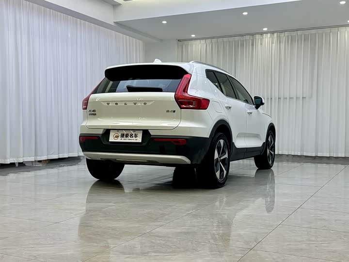 Volvo XC40 2025 2025款 B4 四驱智远豪华版