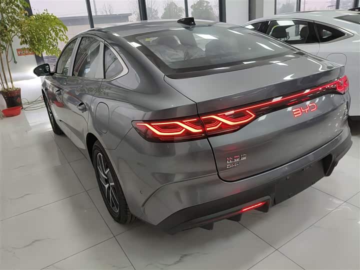 BYD Qin L 2025 2025款 DM-i 智驾版 120KM领先型