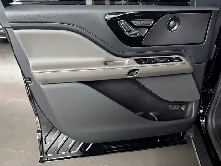 Lincoln Aviator 2024 2024款 3.0T V6 四驱高雅版 六座