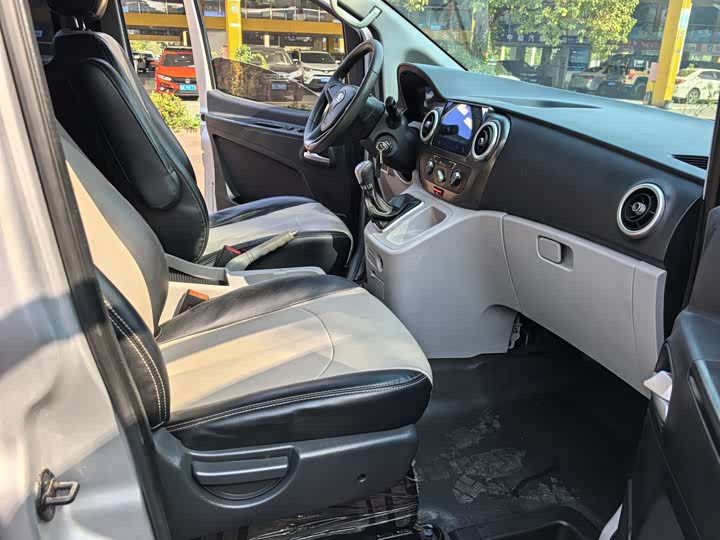 JAC Refine M3 2019 2019款 创客版 1.8L 豪华型