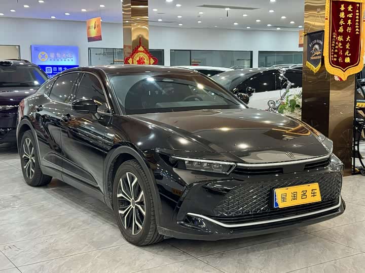 Toyota Crown SportCross 2023 2023款 2.5L SportCross HEV两驱尊贵版