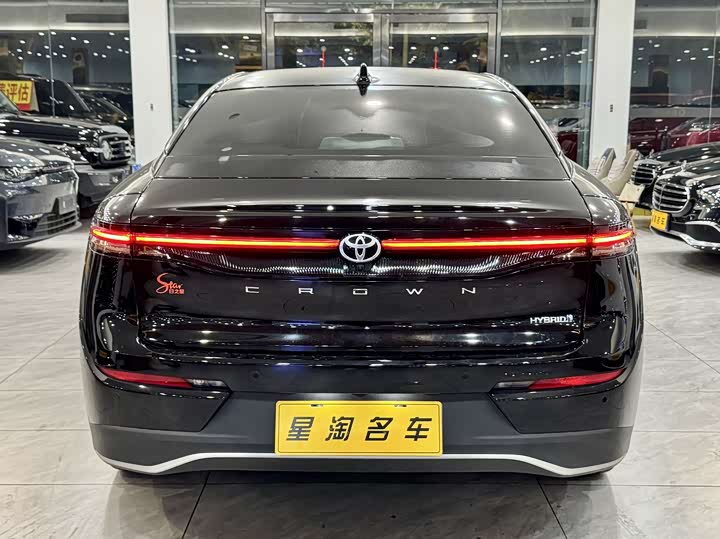 Toyota Crown SportCross 2023 2023款 2.5L SportCross HEV两驱尊贵版