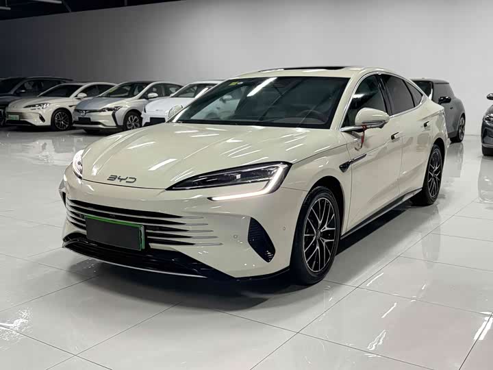 BYD Seal 07 DM-i Hybrid 2025 2025款 智驾版 DM-i 1.5L 125km 尊贵型