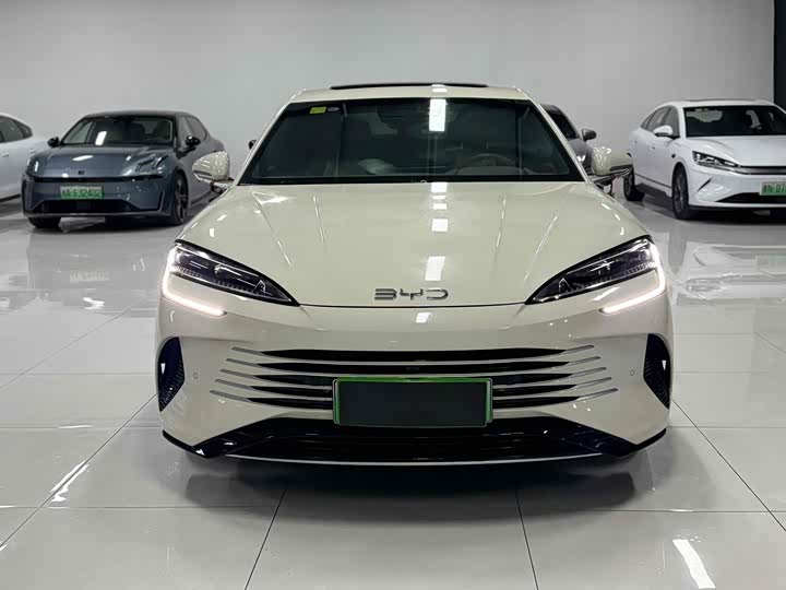 BYD Seal 07 DM-i Hybrid 2025 2025款 智驾版 DM-i 1.5L 125km 尊贵型