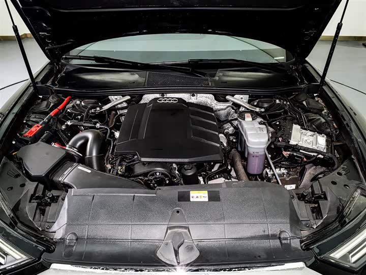 Audi A8 2025 2025款 A8L 45 TFSI quattro 豪华型