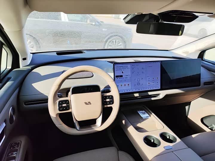 LiXiang i8 2025 2025款 标准版