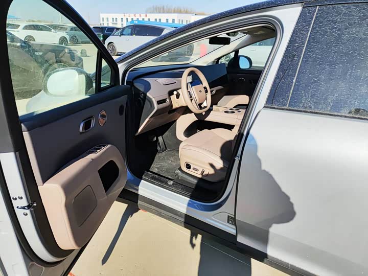 LiXiang i8 2025 2025款 标准版