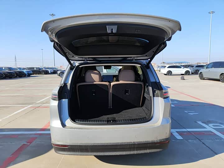 LiXiang i8 2025 2025款 标准版