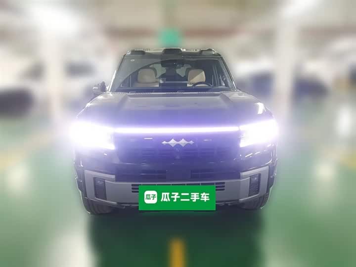 BYD FangChengBao Leopard 8 2025 2025款 智勇旗舰无人机版 7座