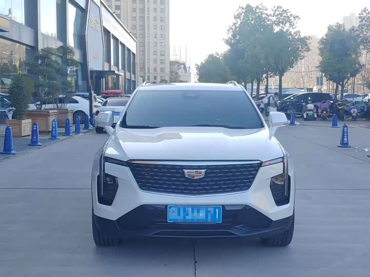 Cadillac XT4 2024 2024款 28T 两驱尊贵型