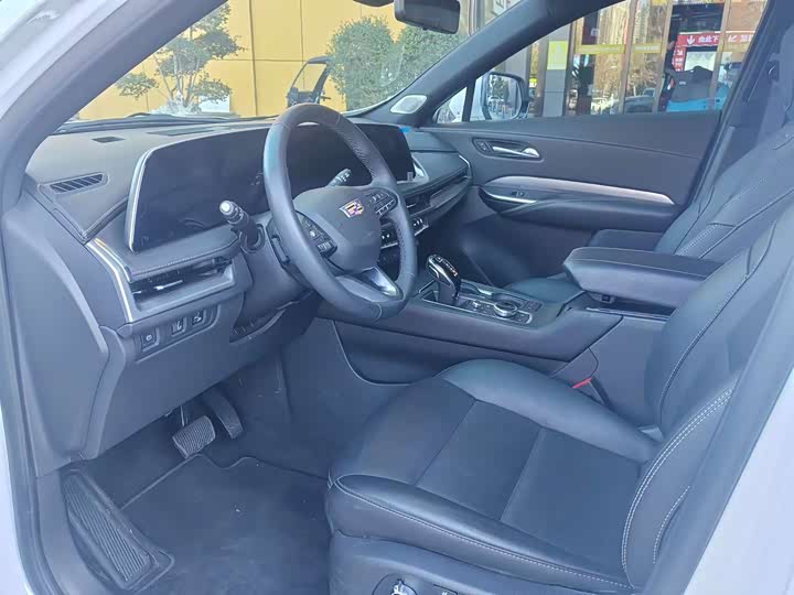 Cadillac XT4 2024 2024款 28T 两驱尊贵型