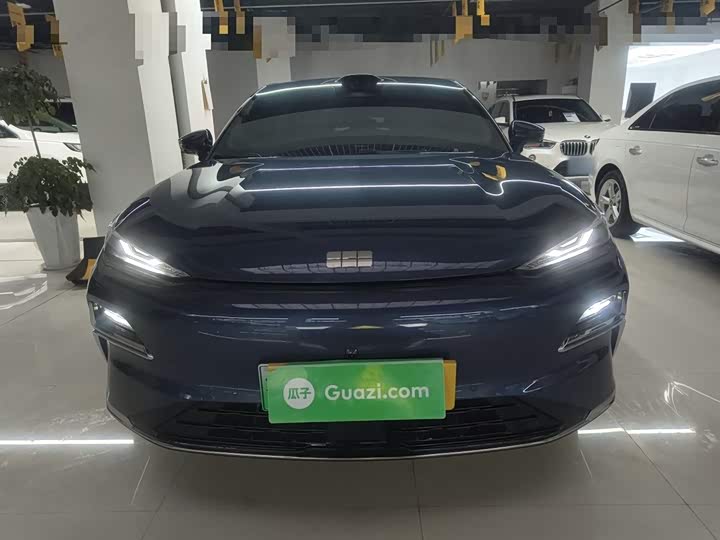 Geely Galaxy Starshine 8 EM-i 2025 2025款 130km EM-P 星舰版