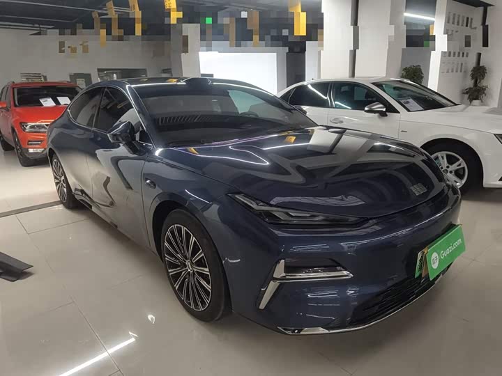 Geely Galaxy Starshine 8 EM-i 2025 2025款 130km EM-P 星舰版