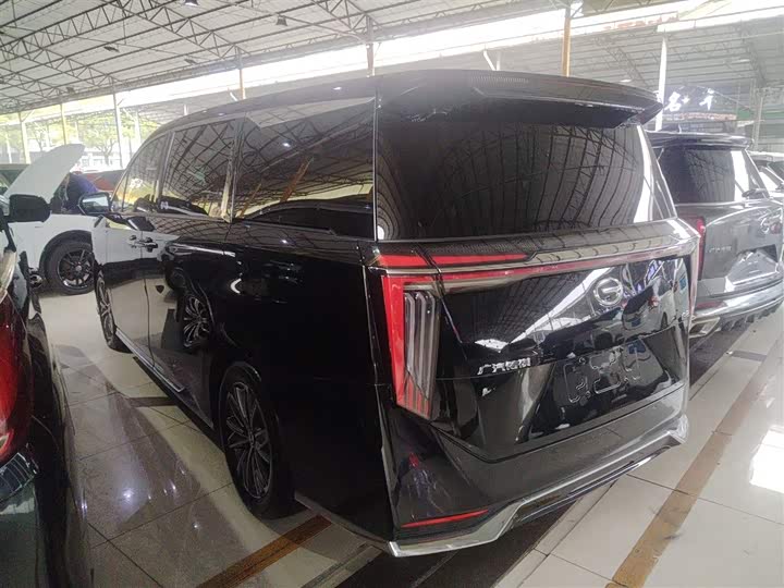 GAC Trumpchi M8 2024 2024款 大师系列 400T 尊贵版