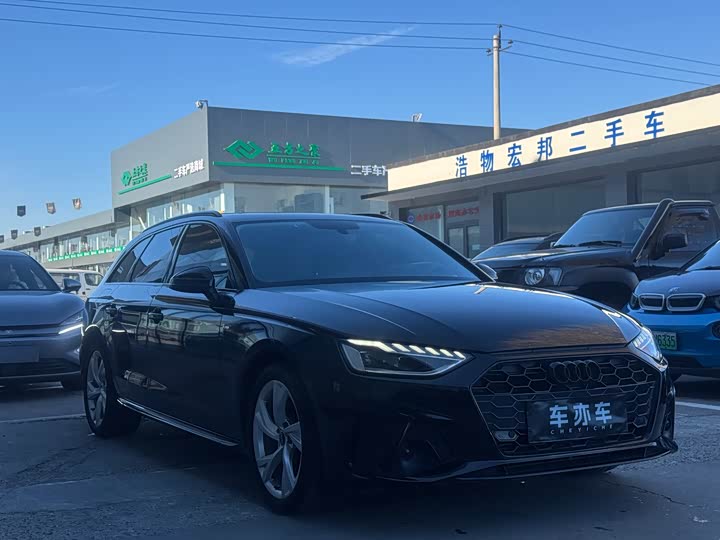 Audi A4 2021 2021款 Avant 先锋派 40 TFSI 时尚动感型
