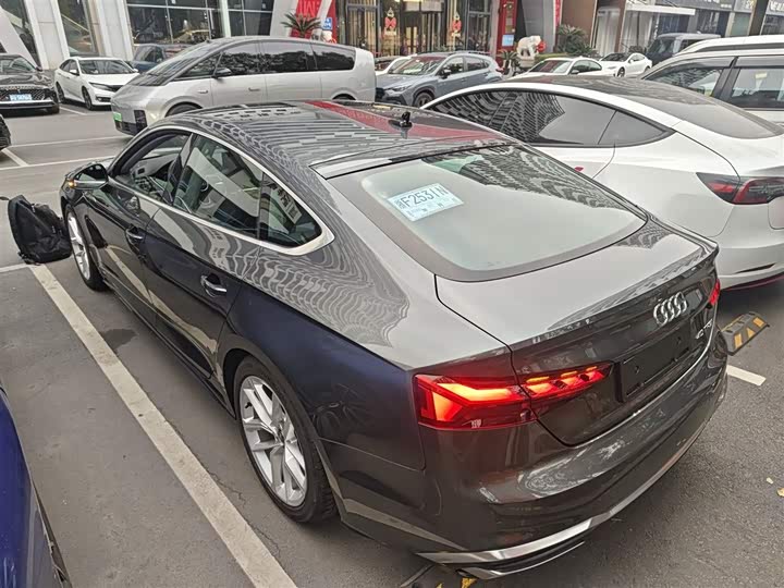 Audi A5 2024 2024款 Sportback 40 TFSI 时尚动感型