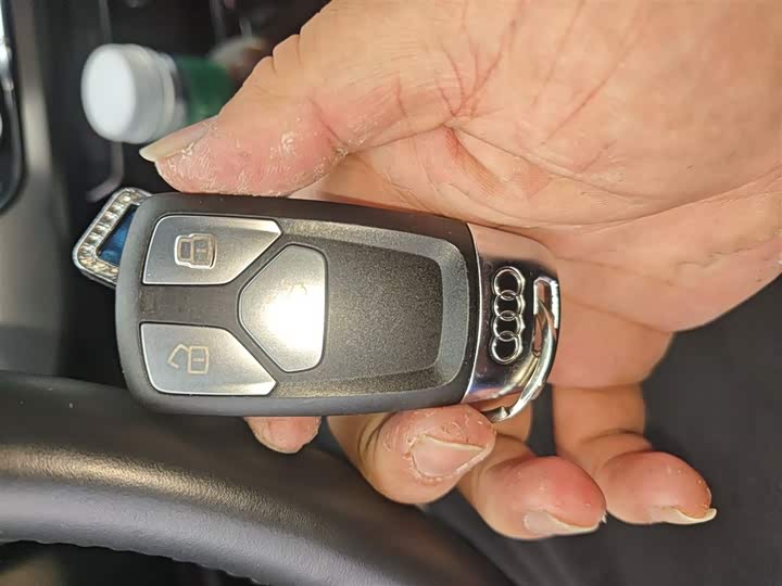 Audi A5 2024 2024款 Sportback 40 TFSI 时尚动感型