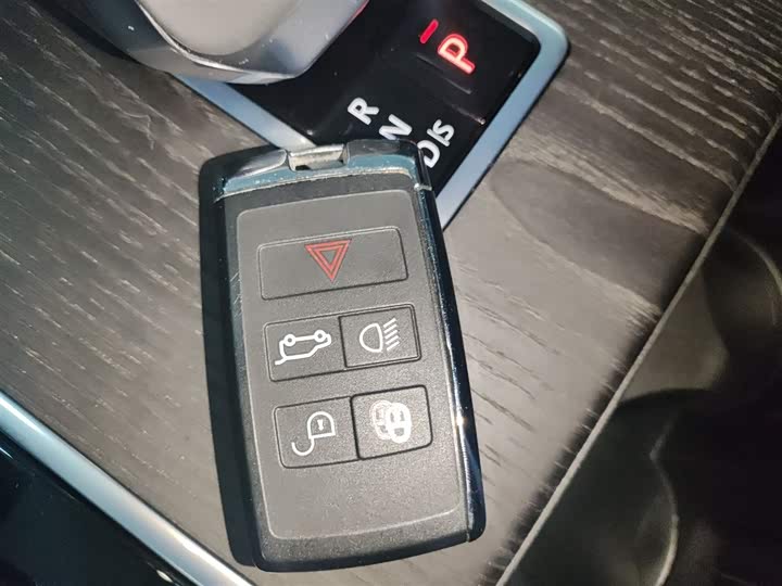 Land Rover Range Rover Evoque L 2024 2024款 揽胜极光L SE 驭光尊耀版