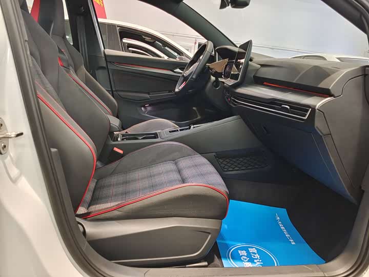 Volkswagen Golf GTI 2025 2025款 380TSI DSG GTI